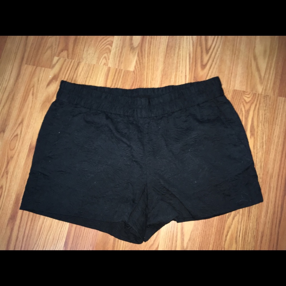 J. CREW Black Floral Jacquard Pull On Short SIZE 6